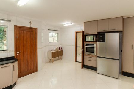 Casa para alugar com 470m², 4 quartos e 7 vagasCozinha