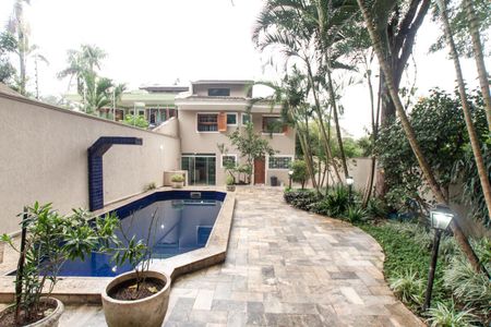 Casa para alugar com 470m², 4 quartos e 7 vagasJardim e Piscina