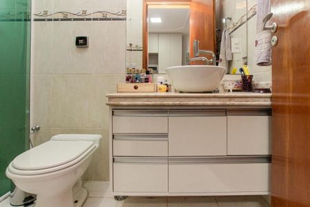 Casa para alugar com 470m², 4 quartos e 7 vagasBanheiro da Suíte 2