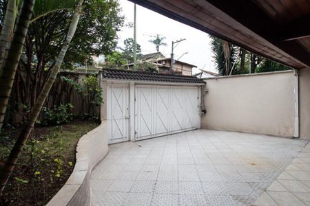 Casa para alugar com 470m², 4 quartos e 7 vagasGaragem