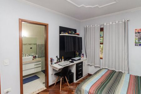 Casa para alugar com 470m², 4 quartos e 7 vagasSuíte 3