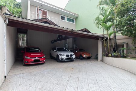 Casa para alugar com 470m², 4 quartos e 7 vagasGaragem