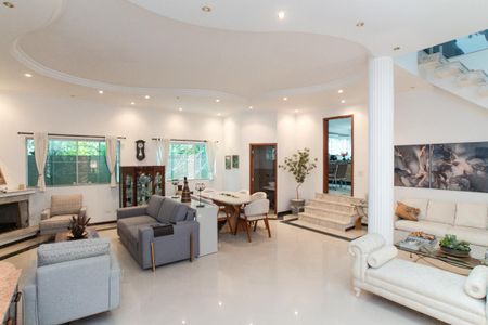 Sala de casa à venda com 4 quartos, 470m² em Tremembé, São Paulo