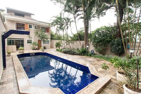 Casa para alugar com 470m², 4 quartos e 7 vagasJardim e Piscina