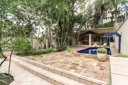Casa para alugar com 470m², 4 quartos e 7 vagasJardim e Piscina