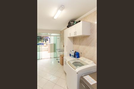 Casa para alugar com 470m², 4 quartos e 7 vagasÁrea de Serviço