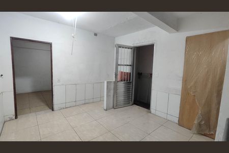Sala / Cozinha / Área de serviço de casa para alugar com 1 quarto, 35m² em Jardim Nova Poa, Poá