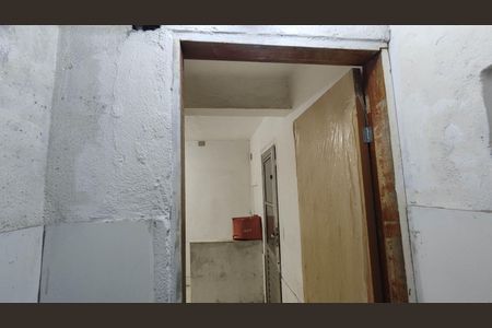 Banheiro de casa para alugar com 1 quarto, 35m² em Jardim Nova Poa, Poá