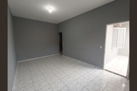 Sala de casa de condomínio para alugar com 2 quartos, 70m² em Jardim Independencia, São Gonçalo
