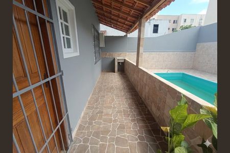 Casa de condomínio para alugar com 120m², 2 quartos e 3 vagas Casa de condomínio para alugar com 120m², 2 quartos e 3 vagasÁrea externa
