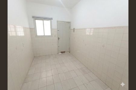 Cozinha de casa de condomínio para alugar com 2 quartos, 70m² em Jardim Independencia, São Gonçalo