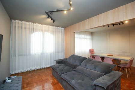 Apartamento à venda com 134m², 2 quartos e 1 vaga Apartamento à venda com 134m², 2 quartos e 1 vagaSala
