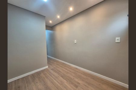 Foto 02 de casa à venda com 3 quartos, 157m² em Bosque da Saúde, São Paulo