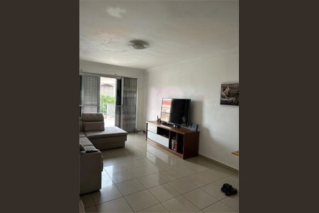 Casa à venda com 3 quartos, 164m² em Vila Paiva, São Paulo