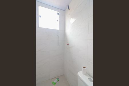 Banheiro de casa para alugar com 1 quarto, 30m² em Padre Miguel, Rio de Janeiro