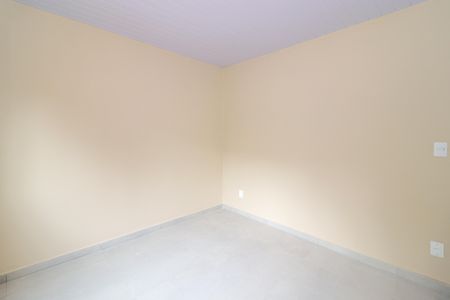 Quarto  de casa para alugar com 1 quarto, 30m² em Padre Miguel, Rio de Janeiro