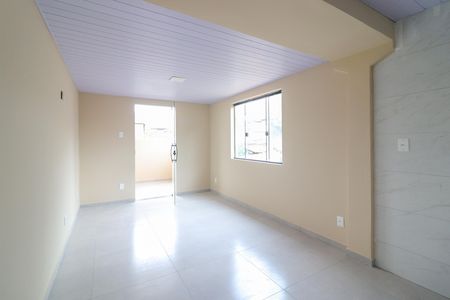 Casa para alugar com 30m², 1 quarto e sem vaga Casa para alugar com 30m², 1 quarto e sem vagaSala/Cozinha