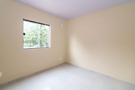 Quarto  de casa para alugar com 1 quarto, 30m² em Padre Miguel, Rio de Janeiro
