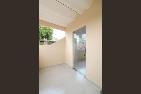 Casa para alugar com 30m², 1 quarto e sem vaga Casa para alugar com 30m², 1 quarto e sem vagaVaranda
