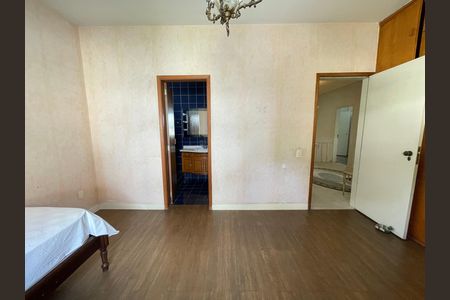 Quarto 2 de casa à venda com 4 quartos, 390m² em Vila Pirajussara, São Paulo