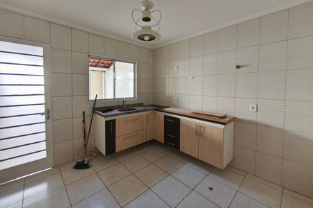 Apartamento à venda com 96m², 2 quartos e 1 vaga Apartamento à venda com 96m², 2 quartos e 1 vagaCozinha