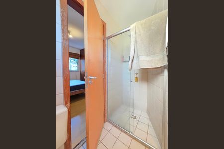 Apartamento à venda com 75m², 2 quartos e 1 vaga Apartamento à venda com 75m², 2 quartos e 1 vagaBanheiro da Suíte