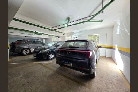 Apartamento à venda com 75m², 2 quartos e 1 vaga Apartamento à venda com 75m², 2 quartos e 1 vagaGaragem