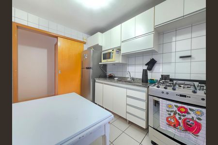 Apartamento à venda com 75m², 2 quartos e 1 vaga Apartamento à venda com 75m², 2 quartos e 1 vagaCozinha