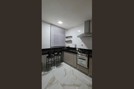 Cozinha de apartamento à venda com 3 quartos, 61m² em Guarani, Belo Horizonte