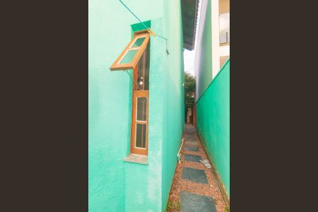 Casa à venda com 86m², 3 quartos e 2 vagasFachada Lateral