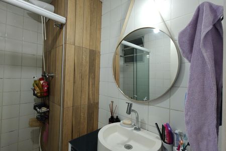 Apartamento à venda com 70m², 3 quartos e 1 vaga Apartamento à venda com 70m², 3 quartos e 1 vagaBanheiro da Suíte
