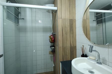 Apartamento à venda com 70m², 3 quartos e 1 vaga Apartamento à venda com 70m², 3 quartos e 1 vagaBanheiro da Suíte