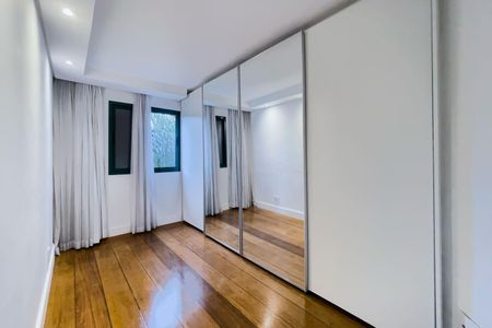 Apartamento à venda com 98m², 2 quartos e 1 vagaQuarto