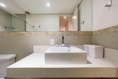 Apartamento à venda com 98m², 2 quartos e 1 vagaBanheiro 1