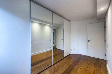 Apartamento à venda com 98m², 2 quartos e 1 vagaQuarto