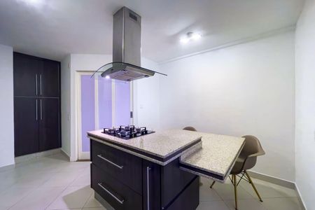 Apartamento à venda com 98m², 2 quartos e 1 vagaCozinha