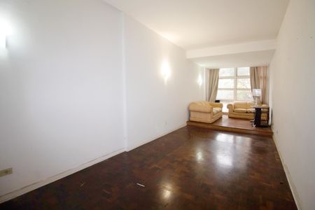 Apartamento à venda com 92m², 2 quartos e sem vaga Apartamento à venda com 92m², 2 quartos e sem vagaSala