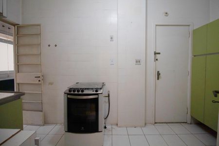 Apartamento à venda com 92m², 2 quartos e sem vaga Apartamento à venda com 92m², 2 quartos e sem vagaCozinha