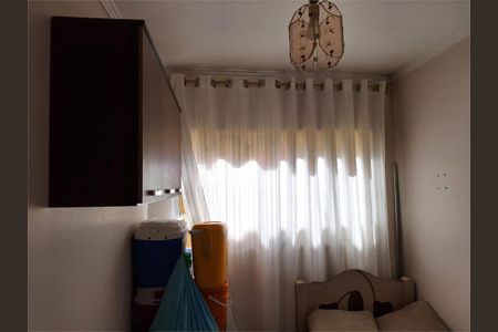 Casa à venda com 4 quartos, 143m² em Vila Romero, São Paulo