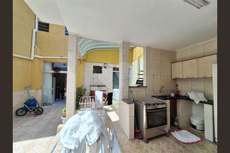 Casa à venda com 143m², 4 quartos e 2 vagas