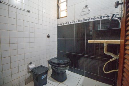 Casa para alugar com 130m², 3 quartos e sem vaga Casa para alugar com 130m², 3 quartos e sem vagaBanheiro