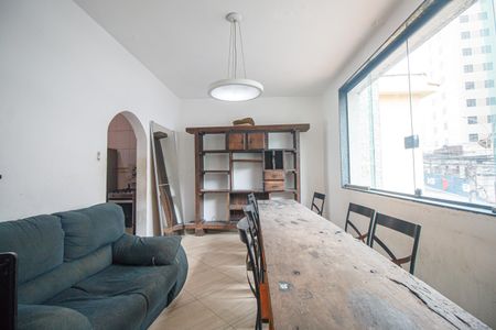 Sala de casa para alugar com 3 quartos, 130m² em Imperial de São Cristóvão, Rio de Janeiro