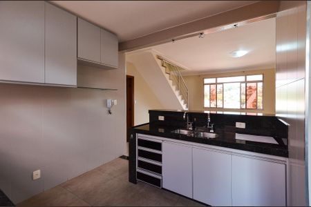 Apartamento à venda com 263m², 4 quartos e 2 vagasCozinha