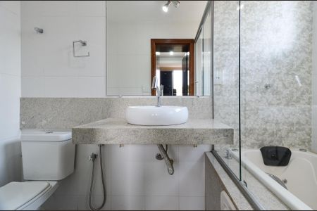 Apartamento à venda com 263m², 4 quartos e 2 vagasBanheiro Suíte