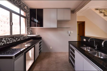 Apartamento à venda com 263m², 4 quartos e 2 vagasCozinha