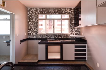Apartamento à venda com 263m², 4 quartos e 2 vagasCozinha