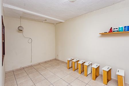 Sala de casa para alugar com 2 quartos, 75m² em Vila Liviero, São Paulo