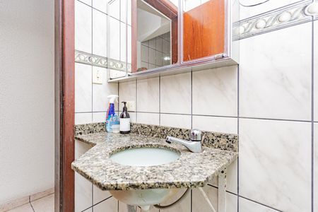 Casa para alugar com 75m², 2 quartos e sem vaga Casa para alugar com 75m², 2 quartos e sem vagaBanheiro