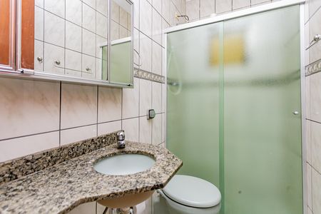 Casa para alugar com 75m², 2 quartos e sem vaga Casa para alugar com 75m², 2 quartos e sem vagaBanheiro