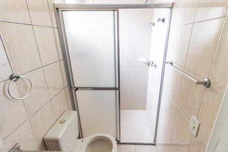 Apartamento à venda com 60m², 2 quartos e 1 vaga Apartamento à venda com 60m², 2 quartos e 1 vagaBanheiro da Suíte